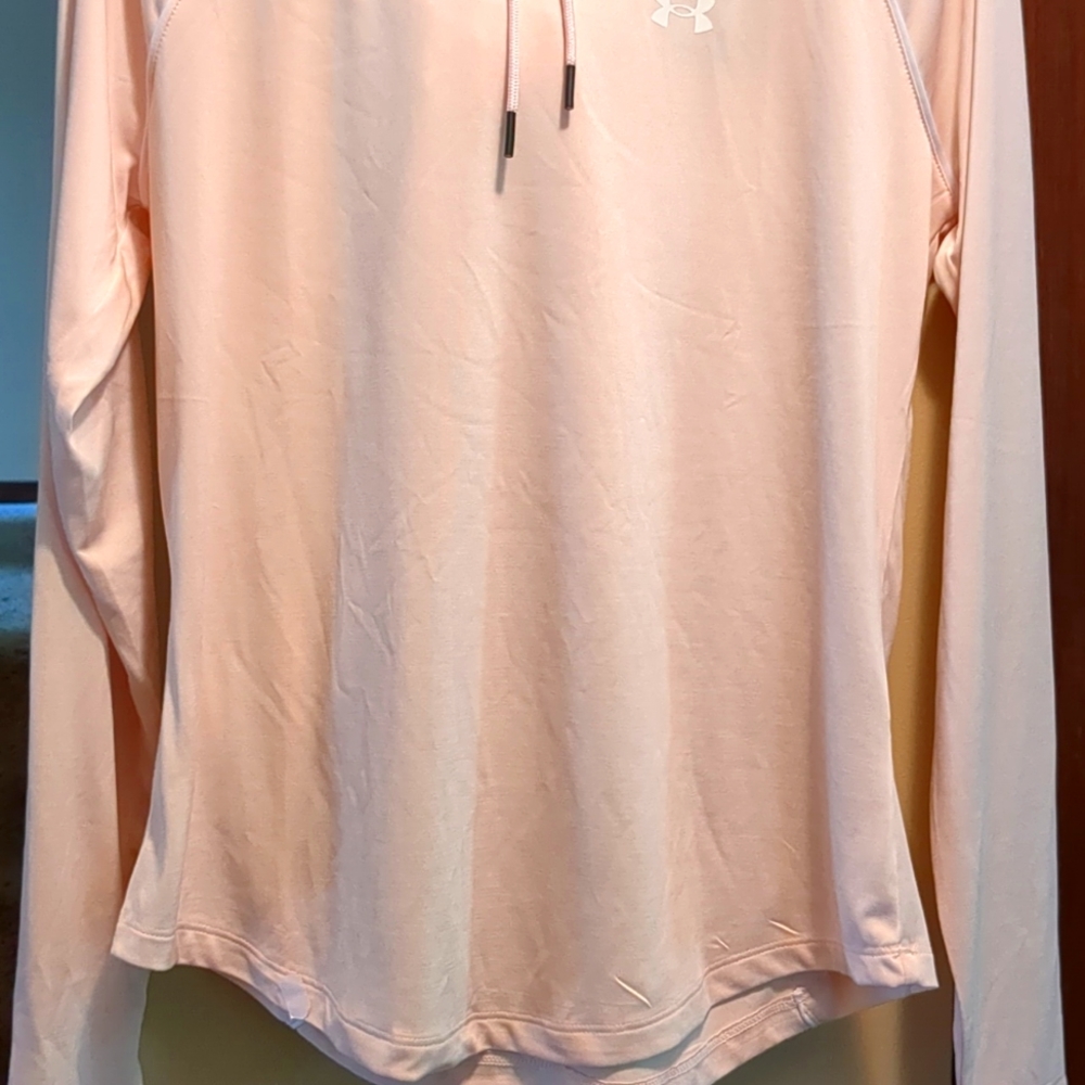 Hooded Under Armour Top